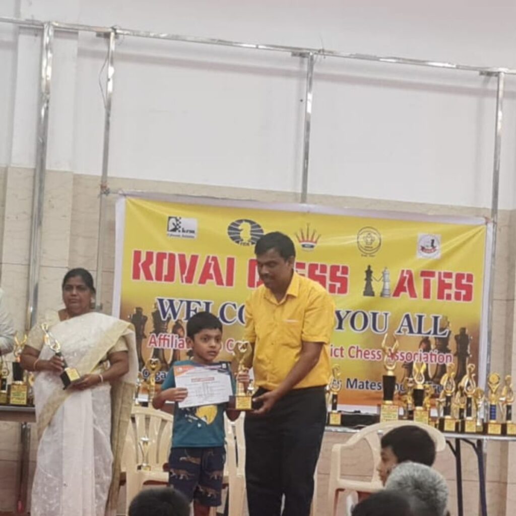 Coimbatore chess academy student Lishan winning prize in a strong event